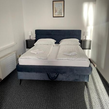 Hotel Ada - Otoka SJJ Exteriér fotografie