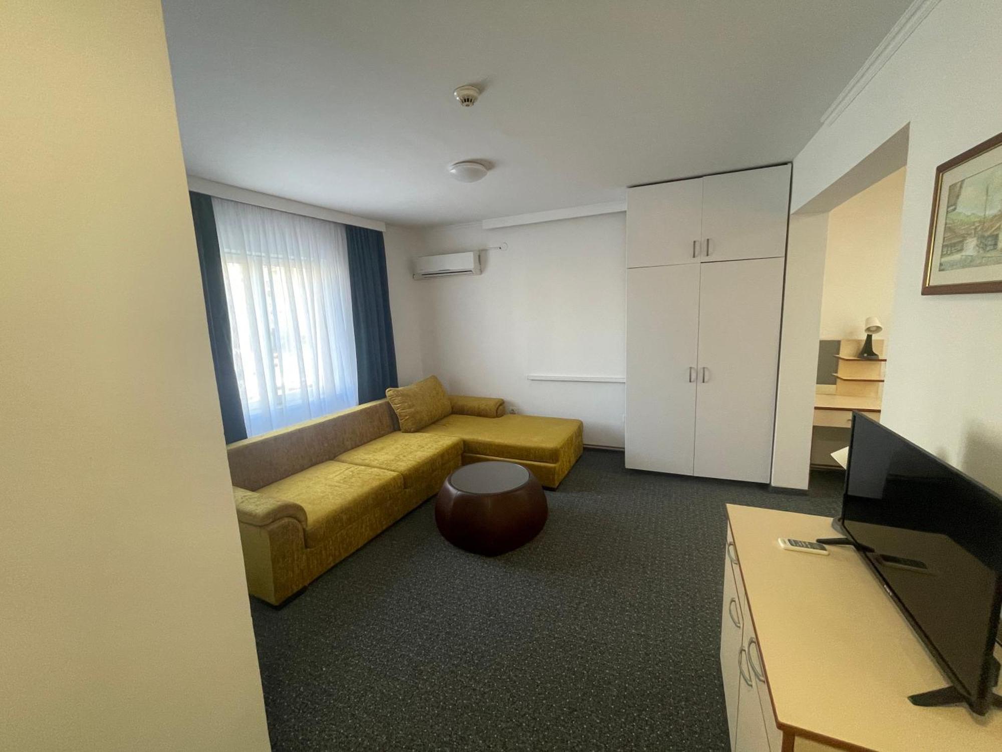 Hotel Ada - Otoka SJJ Exteriér fotografie