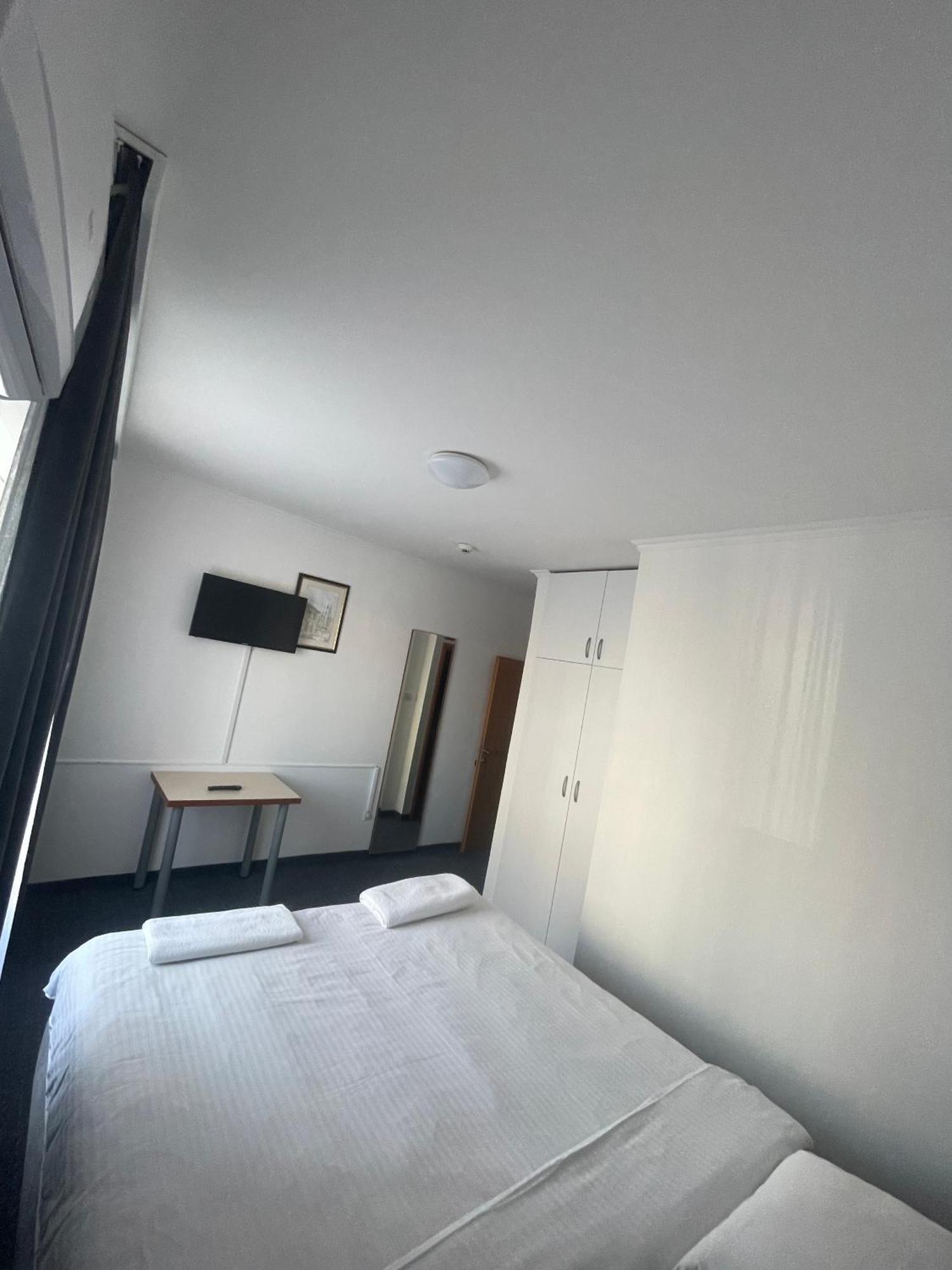 Hotel Ada - Otoka SJJ Exteriér fotografie