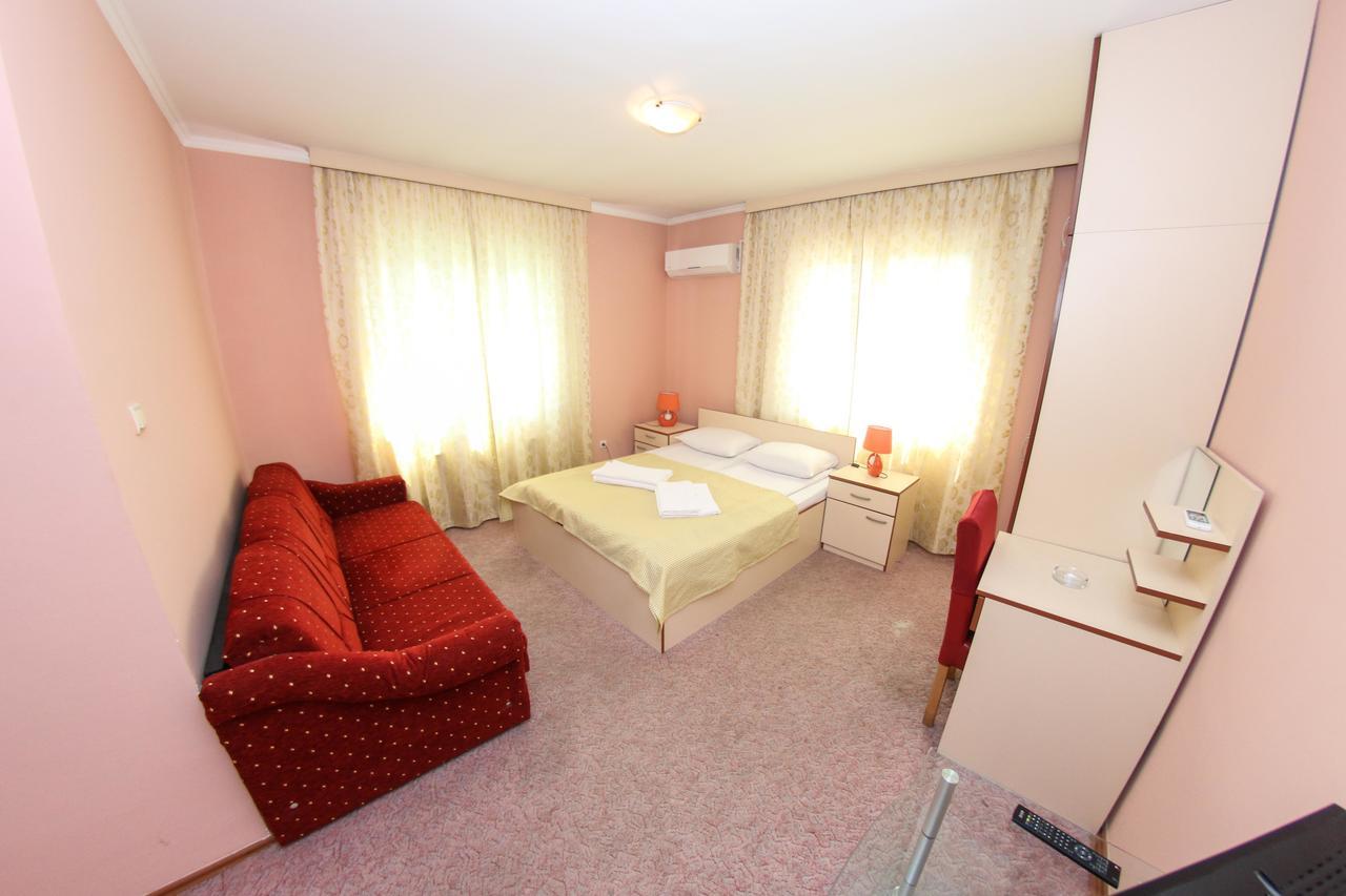 Hotel Ada - Otoka SJJ Exteriér fotografie